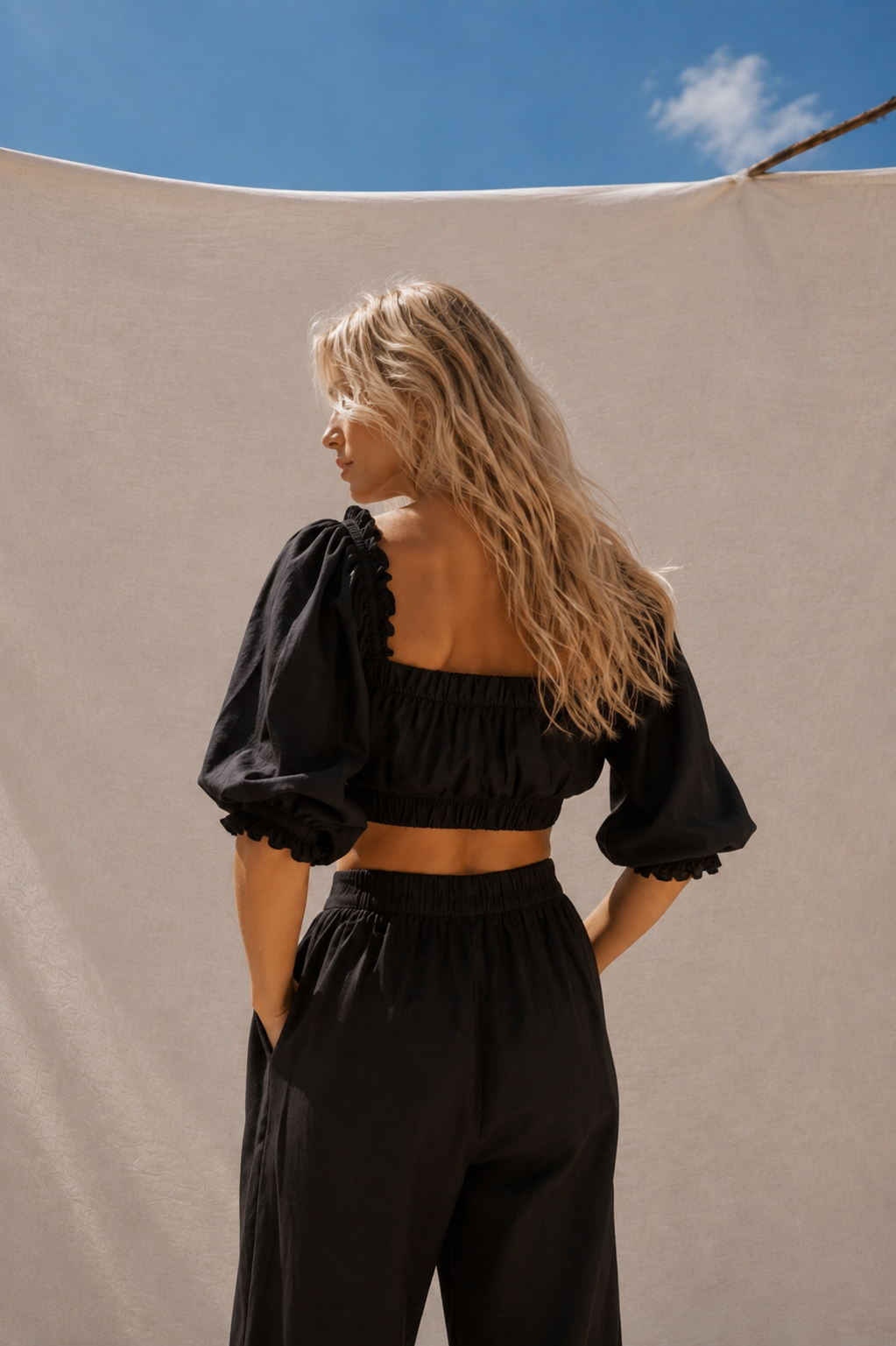 Lola Crop Top | Black