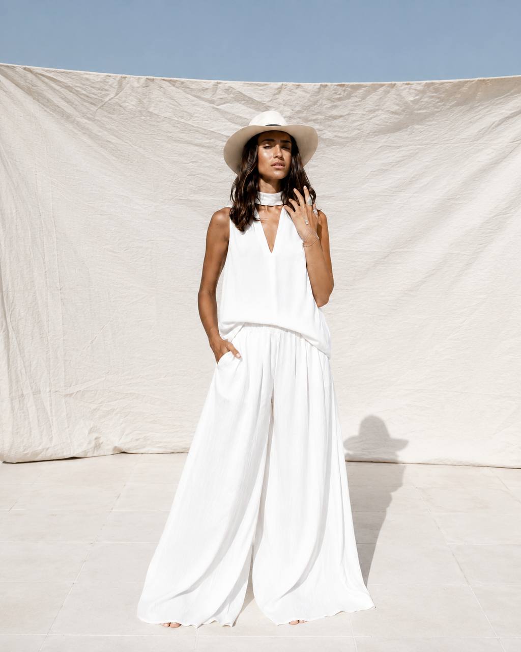 Peer Top | White